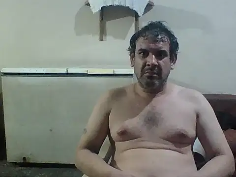 Snapshot of Rodrigo_happy chatting on December 23, 3:50 am Rodrigo happy online show from December 23, 3:50 am