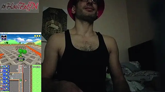 Snapshot of hailzeffn chatting on November 17, 3:21 am hailzeffn online show from November 17, 3:21 am