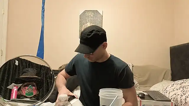 hailzeffn online show from March 24, 12:49 pm