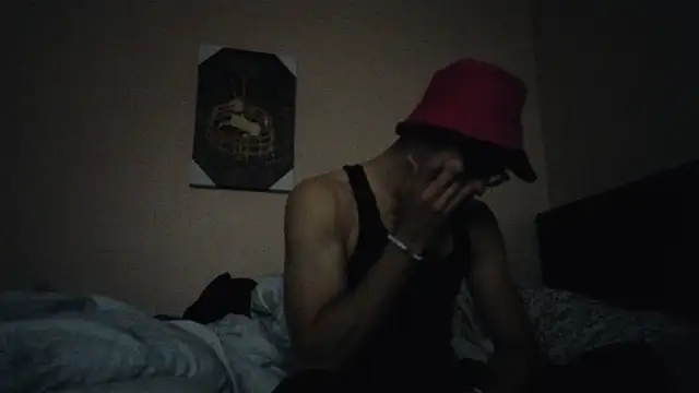 Snapshot of hailzeffn chatting on November 4, 11:47 am hailzeffn online show from November 4, 11:47 am