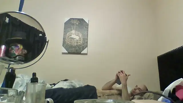 hailzeffn online show from May 13, 12:39 am