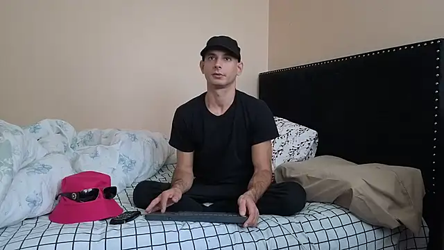hailzeffn online show from October 18, 3:36 pm