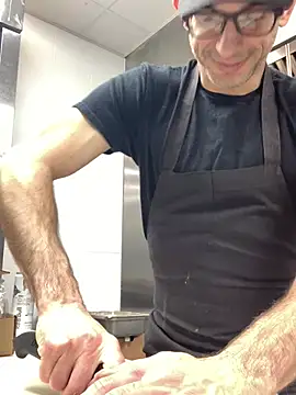 hailzeffn online show from April 4, 11:28 am