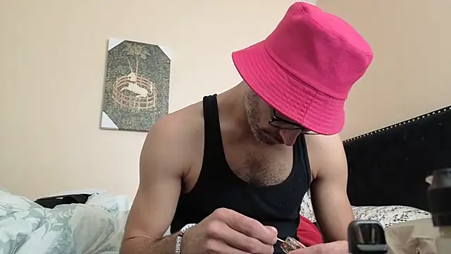 Snapshot of hailzeffn chatting on November 2, 1:38 pm hailzeffn online show from November 2, 1:38 pm