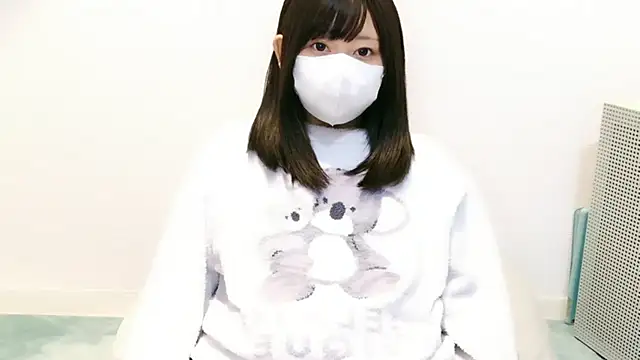 Snapshot of YUTSU_KI chatting on November 6, 2:43 pm YUTSU KI online show from November 6, 2:43 pm