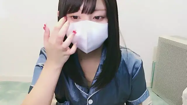 Snapshot of YUTSU_KI chatting on October 18, 3:03 pm YUTSU KI online show from October 18, 3:03 pm