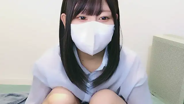 Snapshot of YUTSU_KI chatting on October 2, 2:31 pm YUTSU KI online show from October 2, 2:31 pm