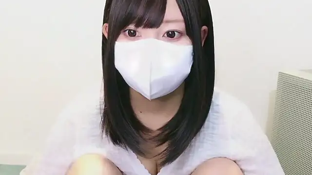 Snapshot of YUTSU_KI chatting on September 18, 2:20 pm YUTSU KI online show from September 18, 2:20 pm