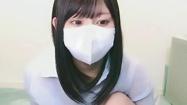 Snapshot of YUTSU_KI chatting on October 19, 2:42 pm YUTSU KI online show from October 19, 2:42 pm