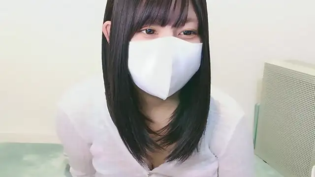 Snapshot of YUTSU_KI chatting on October 15, 3:20 pm YUTSU KI online show from October 15, 3:20 pm