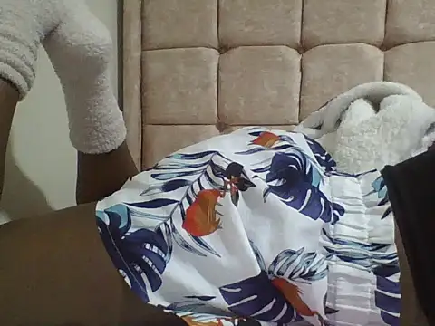 prettynina online show from March 21, 5:52 am