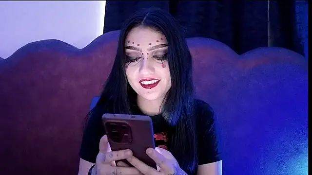Snapshot of sophy_rock chatting on April 18, 7:18 pm sophy rock online show from April 18, 7:18 pm