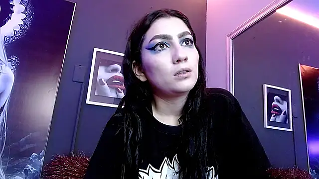 Snapshot of sophy_rock chatting on February 27, 2:00 pm sophy rock online show from February 27, 2:00 pm