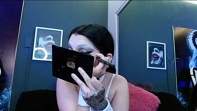 Snapshot of sophy_rock chatting on March 19, 2:13 pm sophy rock online show from March 19, 2:13 pm