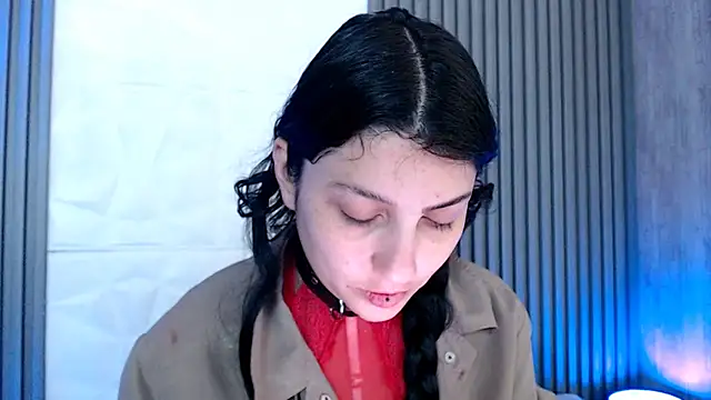 Snapshot of sophy_rock chatting on October 4, 3:24 pm sophy rock online show from October 4, 3:24 pm