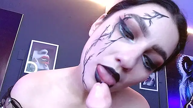 Snapshot of sophy_rock chatting on March 12, 2:12 pm sophy rock online show from March 12, 2:12 pm