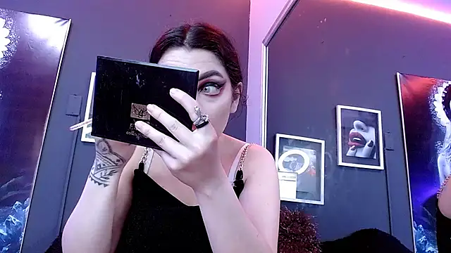 Snapshot of sophy_rock chatting on February 20, 1:30 pm sophy rock online show from February 20, 1:30 pm