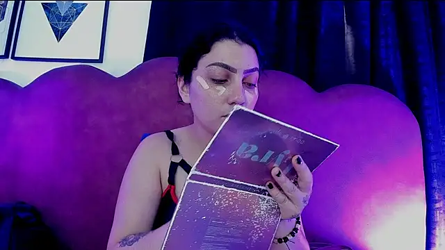 Snapshot of sophy_rock chatting on June 4, 4:33 pm sophy rock online show from June 4, 4:33 pm