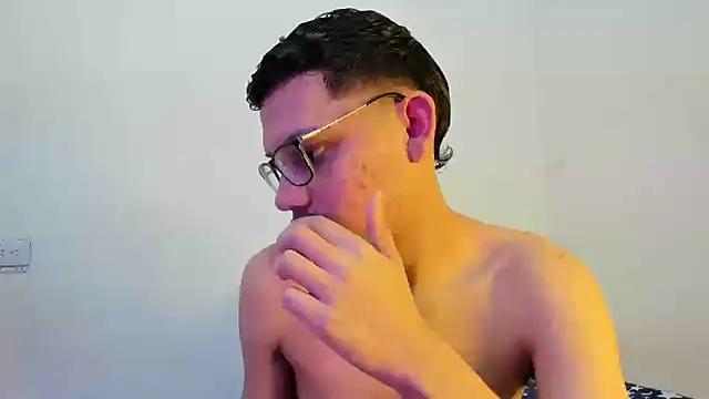 Diego-Monsalve online show from October 3, 10:33 pm