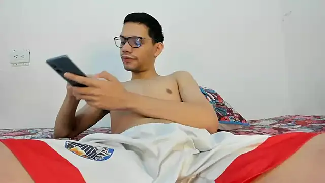 Diego-Monsalve online show from December 18, 9:40 pm