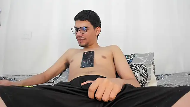 Diego-Monsalve online show from April 1, 11:34 pm