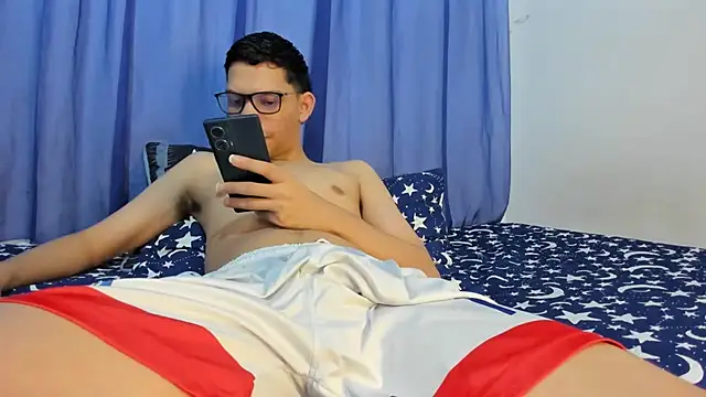 Snapshot of Diego-Monsalve chatting on July 18, 11:24 pm Diego-Monsalve online show from July 18, 11:24 pm
