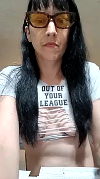 whitetrashdirtyslut online show from December 4, 10:51 am