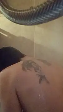 whitetrashdirtyslut online show from December 1, 6:31 pm