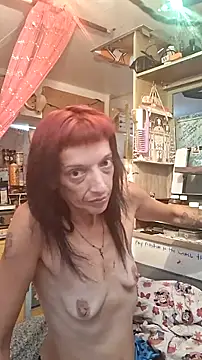 whitetrashdirtyslut online show from July 1, 8:20 pm