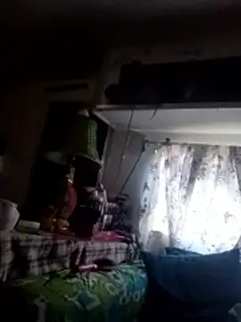 whitetrashdirtyslut online show from March 22, 1:56 pm