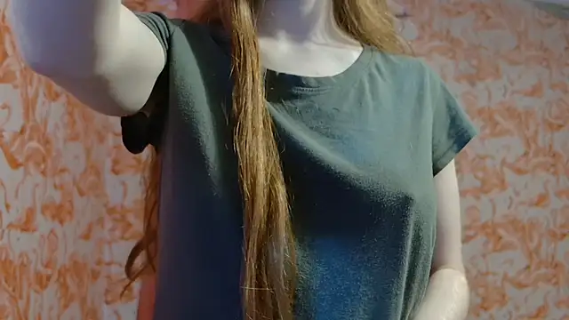 strawberrysmoothie online show from February 12, 9:14 pm