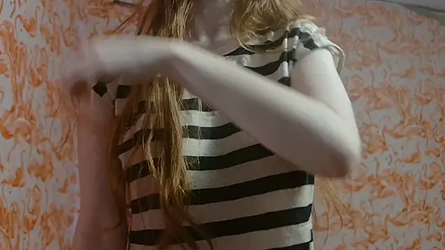 strawberrysmoothie online show from March 30, 10:11 pm