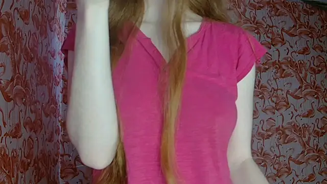 strawberrysmoothie online show from June 10, 4:41 pm