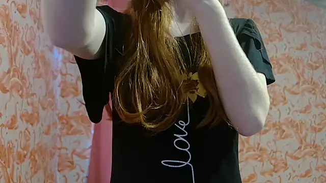 strawberrysmoothie online show from September 18, 5:38 pm