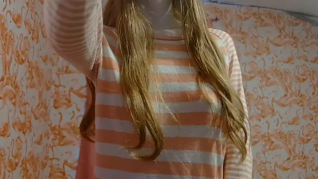 strawberrysmoothie online show from October 26, 6:52 pm