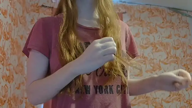 strawberrysmoothie online show from October 6, 6:52 pm