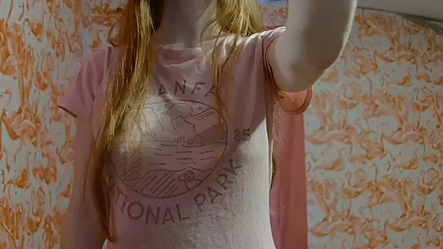 strawberrysmoothie online show from November 22, 9:57 pm