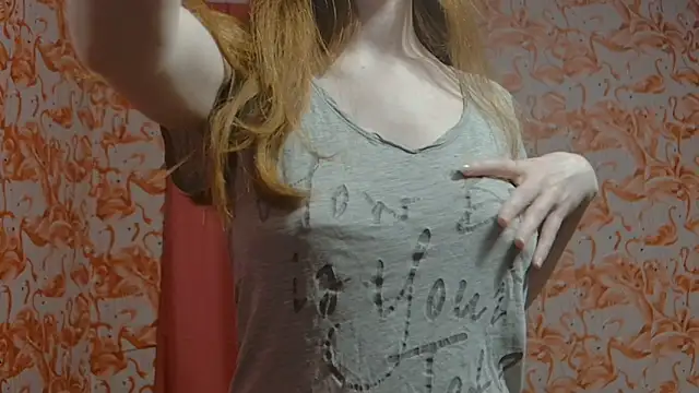 strawberrysmoothie online show from February 11, 3:18 am