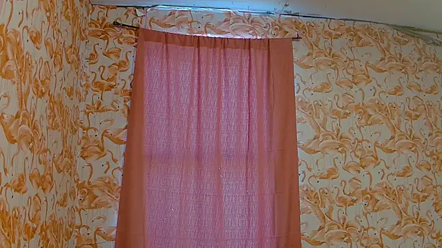 strawberrysmoothie online show from November 4, 8:34 pm