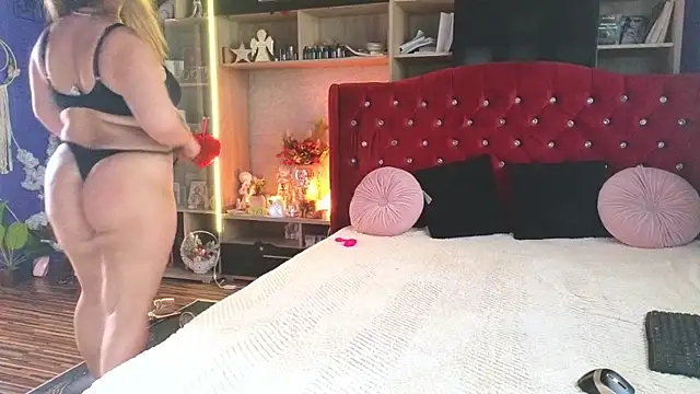 SeductiveCeline online show from May 11, 10:38 am
