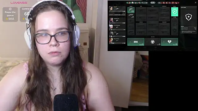 Snapshot of playvalorantwithmenow chatting on December 26, 9:26 pm playvalorantwithmenow online show from December 26, 9:26 pm