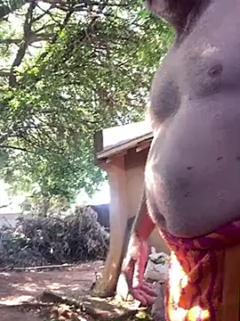 Snapshot of sexycouple109 chatting on February 8, 12:25 pm sexycouple109 online show from February 8, 12:25 pm