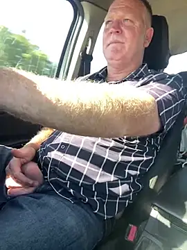 Snapshot of sexycouple109 chatting on February 3, 6:33 am sexycouple109 online show from February 3, 6:33 am