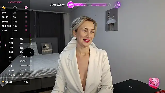 Vanessa Nowak online show from December 5, 12:59 pm