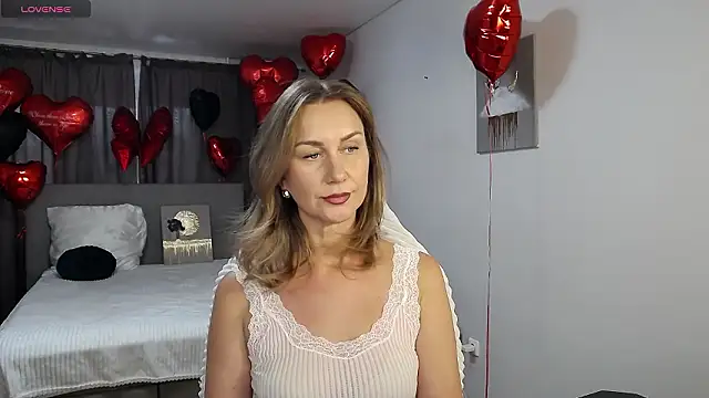 Vanessa Nowak online show from February 16, 9:52 am