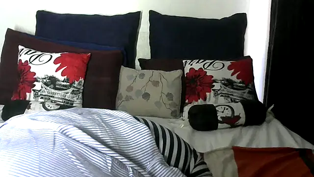 chocolatemix44 online show from February 26, 5:03 am