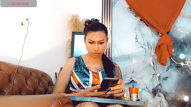 Snapshot of khiara_moretti chatting on September 11, 7:47 pm khiara moretti online show from September 11, 7:47 pm