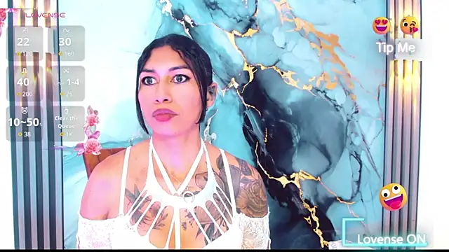 Snapshot of khiara_moretti chatting on January 19, 12:09 pm khiara moretti online show from January 19, 12:09 pm