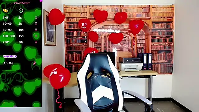Snapshot of khiara_moretti chatting on February 14, 7:33 pm khiara moretti online show from February 14, 7:33 pm