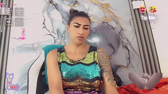 Snapshot of khiara_moretti chatting on June 26, 7:31 pm khiara moretti online show from June 26, 7:31 pm